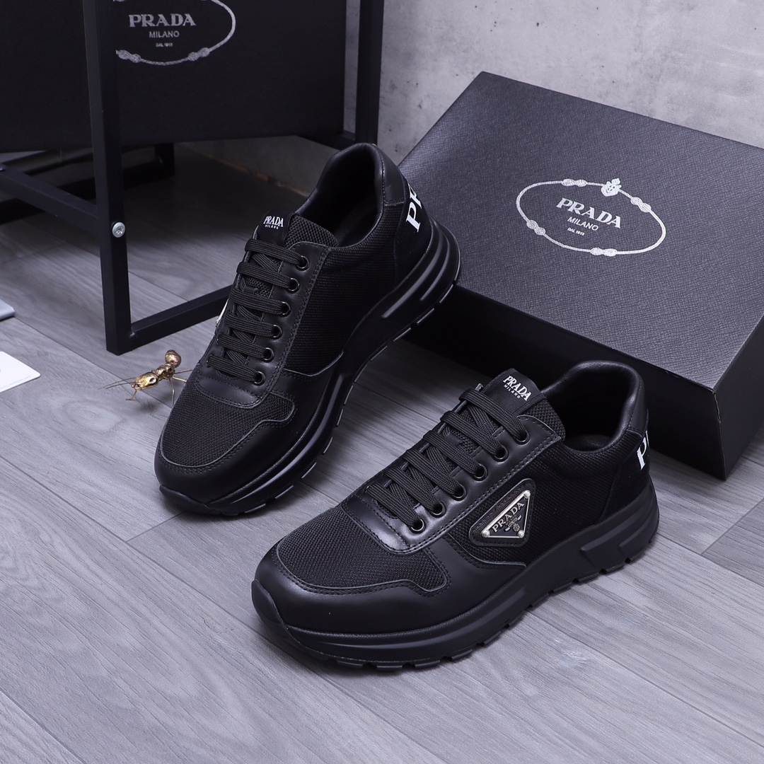 Prada casual sneakers